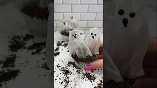 👻🧁Ghost cupcakes👻🧁 cakedbyrach cakeart cupcake halloween cake spookyseason shorts ghost [upl. by Artemus425]