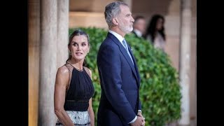 Felipe VI y Letizia se pronuncian tras todos los mensajes de condolencias recibidos [upl. by Melinda]