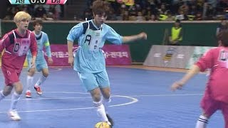 【TVPP】LuhanEXO  Futsal Semifinal Luhan Goal 루한엑소  풋살 루한 골  2014 Idol Star Championships [upl. by Hekker691]