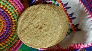 Como Hacer Tortillas de Maíz Infladitas y Suaves [upl. by Gefen]