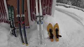 Kohta uppuroidaan umpihangessa siihen sopivat liikkumisvälineet vertailussa Snowshoes vs skis [upl. by Anner]