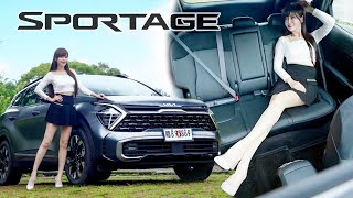 【同級最舒適後座】百萬SUV戰場大黑馬！Kia Sportage 真的零缺點嗎 防三寶功能實測！ [upl. by Louise]