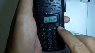 วิธีรีเซทเครื่อง icom V82 [upl. by Novj]