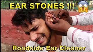 Roadside Ear Cleaner in India I Odd Jobs in India [upl. by Etnor]