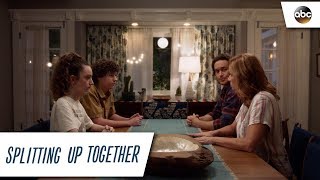 Разделенные Вместе русский трейлер 1 сезон 2018  Splitting Up Together [upl. by Evars6]