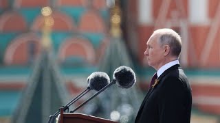 Putin wirft Westen „echten Krieg“ gegen Russland vor [upl. by Yleik]