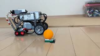 LEGO SOCCER ROBOT【MINDSTORMS EV3】 [upl. by Weinshienk220]