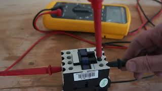 Testing a contactor with a multimeter [upl. by Obediah]