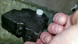 Temperature blend door actuator replacement 2003 Buick Century [upl. by Charbonnier]