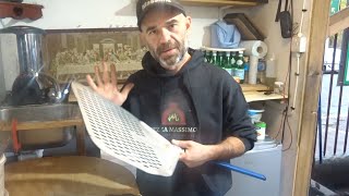 How to use Pizza Peel and how to avoid stick the Pizza  Massimo Nocerino [upl. by Peltz]