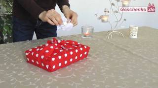 Geschenke verpacken mit „Furoshiki“ Die Basic Technik [upl. by Sefton]