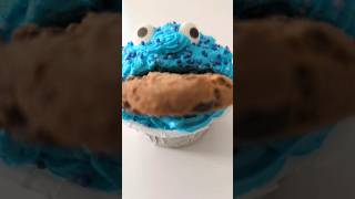 🧁Cookie Monster cupcake baking stopmotion [upl. by Cired112]