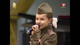 Katyusha  Valeria Kurnushkina amp Red army Orchestra [upl. by Andrien990]