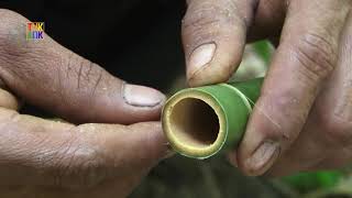 Ratanakiri Kreung people Making a bamboo block flute  Fabrication dune flûte à bloc en bambou [upl. by Greff]