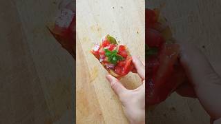 Bruschetta 😝 bruschetta bruschette tomato tomate ail garlic italianfood italianrecipes [upl. by Charpentier]