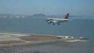 Parallel Landing at SFO [upl. by Zildjian]