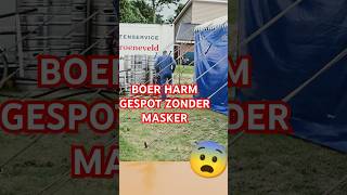 Boer harm zonder masker tijdens optreden😱 viralvideo boerharm youtubeshorts brommerskieken [upl. by Sisenej57]