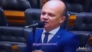 Parlamento bizarroDeputados esculhambam delegado da PF Obs mas cadê o decoro [upl. by Krys351]