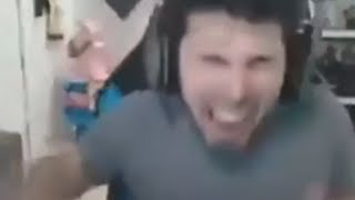 A WILLYREX LE LLAMAN NIÑITA Y ESTE SE CABREA DA UN PUÑETAZO AL TECLADO👀 WILLYREX FUERA DE CONTEXTO [upl. by Hafler]