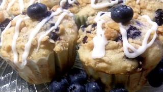 Brunch Blueberry Muffins Recipe How to make moist homemade blueberry muffins [upl. by Aoht498]