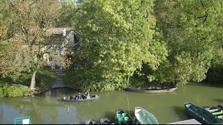 Marais poitevin DeuxSèvres  7 000 hectares de nature préservée [upl. by On]