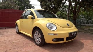 2010 Volkswagen New Beetle 16 StartUp and Full Vehicle Tour [upl. by Bedad92]