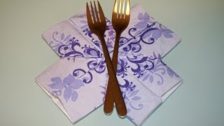 Servietten falten Schneeflocke napkin folding snowflake [upl. by Jonme]