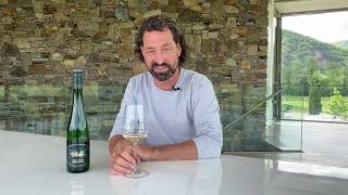 Lucas F Pichler verkostet FX Pichler Riesling Federspiel Loibner Burgstall 2013 [upl. by Landing]