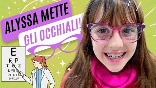 Alyssa mette gli occhiali 👓 [upl. by Llertniuq]