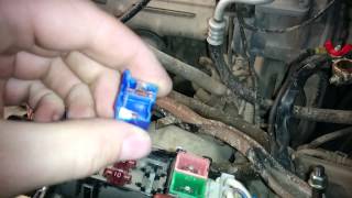 Replace 100A Auto Fuse [upl. by Reinhart140]