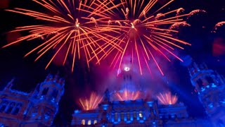 Cabalgata Reyes Magos Madrid 2023 Un espectáculo fuegos artificiales en Cibeles ponen fin Cabalgata [upl. by Euqinoj889]