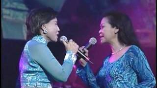 Khanh Ly amp Thanh Tuyen duet LIVE concert in San Jose California [upl. by Llerret]