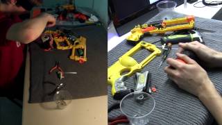 Blindfolded Nerf Modding  Coop772 vs Uin13 [upl. by Annaerb475]