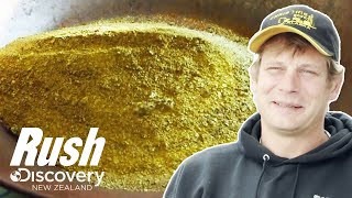 Shawn Pomrenke Hauls 92k Of Gold Using A Brand New Army Of Digging Machines  Bering Sea Gold [upl. by Norrad865]