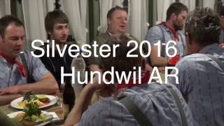 Slivester in Hundwil mit «SchöWüeschte» Slivesterkläusen [upl. by Nytsuj88]