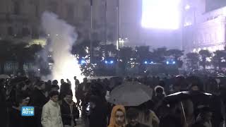 Capodanno i festeggiamenti a Milano davanti al Duomo [upl. by Varini]