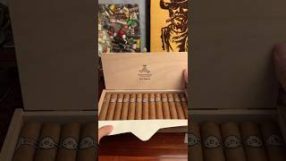 Montecristo Petit Edmundo 🇨🇺💨 asmr cigarsdaily cigars اكسبلور [upl. by Anonyw34]