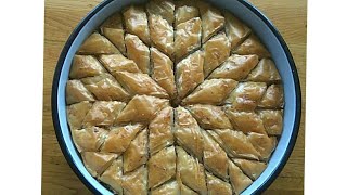 Baklava sa orasima  Recept baklava od gotovih kora [upl. by Arehc]