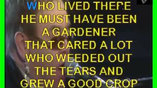 VIDEO KARAOKE ELTON JOHN EMPPTY GARDEN [upl. by Lilac708]