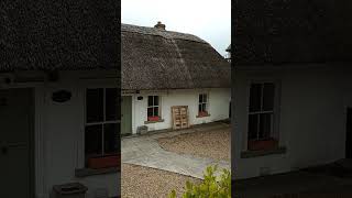 Traditional Thatched Roof Cottages of Ireland Are Iconic Only 1000 Are Left [upl. by Tirreg]