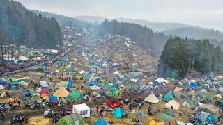 Elefantentreffen 2024 Das verrückteste Motorradtreffen versinkt in Regen Matsch und Dosenbier [upl. by Warrin]