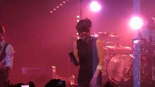 Superbus  Apprends Moi Live  Transbordeur 18112012 [upl. by Aiceled]