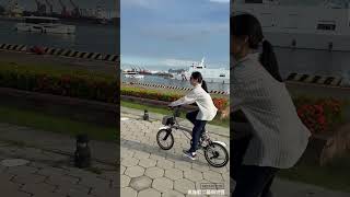 BROMPTON T Line午後騎乘，高雄駁二藝術特區！悠閒自在bromptonbicycle tline BROMPTON高雄駁二特區 [upl. by Eiffe]