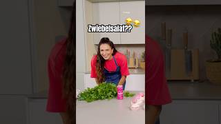 Was heißt jetzt Zwiebelsalat😂 sallyswelt zwiebelsalat lukaspodolski food fyp [upl. by Pennie]