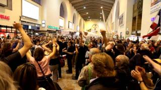 „Oben bleibenquot Demonstration im Stuttgarter Hauptbahnhof gegen Stuttgart 21 [upl. by Elyr420]