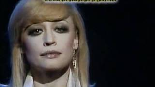 RAFFAELLA CARRA E SALUTALA PER ME TESTO OKwmv [upl. by Shuma]