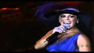 Alejandra Guzman  Algo Natural y Reina De Corazones en vivo [upl. by Cul]