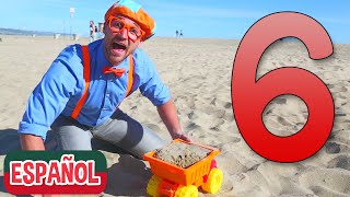 Blippi en la playa con juguetes de arena  Aprende colores para niños [upl. by Eiramrebma288]