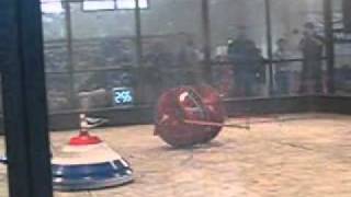 Towering Inferno vs Typhoon 2 RoboGames 2005 [upl. by Ennagroeg]