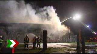 Feuer auf Zeche Zollverein in Essen  quotHaus auf Zeitquot ein Raub der Flammen [upl. by Haleehs]